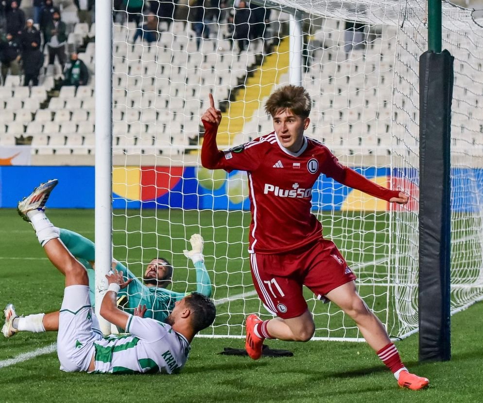 FCGS050's tweet photo. Mateusz Szczepaniak 🇵🇱
Leeftijd: 19 (05-01-2007)
Positie: am/lb 
Club: Legia Warsaw 
Vorig seizoen verhuurd naad het 2e niveau in Polen, in 33 wedstrijden scoorde hij 7 keer en gaf 2 keer een assist. 
- speelde in 24/25 ook al 14 keer voor Legia. In 245 minuten maakte hij 1 goal. https://t.co/h3LSlRG1Wt