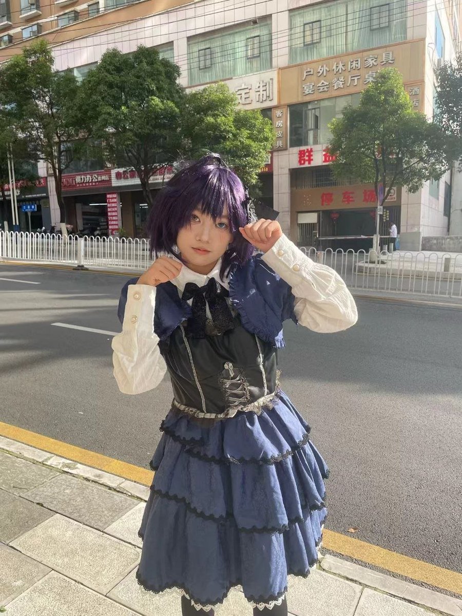 WanFengPTu's tweet photo. 曝光投稿人前女友欧阳紫晶 是个coser哦 https://t.co/FPZB7Xopuu