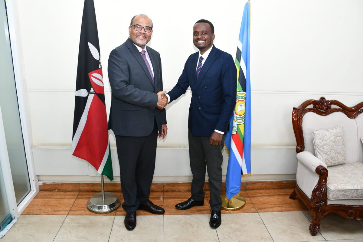 KenyaNuclearSoc's tweet photo. The president of NSK @Ndumzilla11 accompanied by the Secretary General were honoured to meet with the PS State Department for Science Research and Innovation  @Profshaukat in discussions surrounding the country’s nuclear programme  

1/3 https://t.co/ZArwnnSUP8