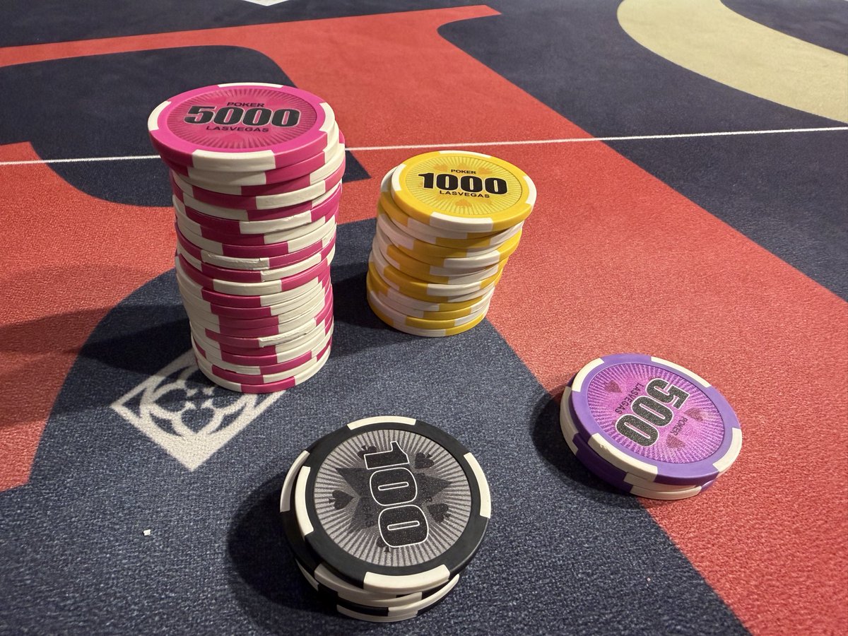 kingdera's tweet photo. #松戸poker
#新松戸color https://t.co/rSgpdWzyrM