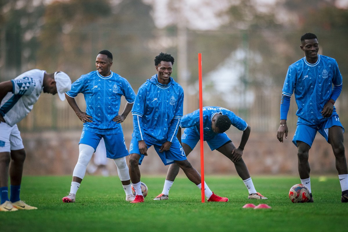rayon_sports's tweet photo. Ese @airtelrw, mufite Internet ya 5G?

Ejo twese hamwe gahunda ni imwe: GUSHYIGIKIRA RAYON SPORTS! 

Gura itike yawe ukande: *939*3*2# 📲🎟️ https://t.co/qcNLd8o0Gf