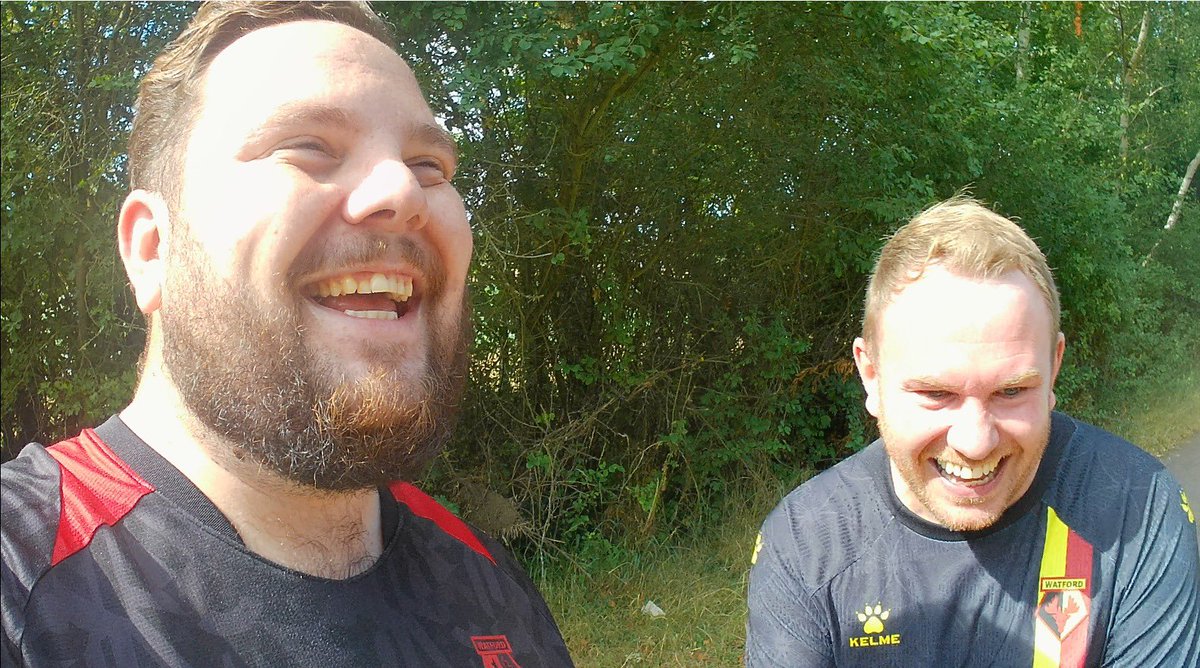 MikeDuffy_31's tweet photo. Always good to meet up with @benaiton23.

Very rarely get to do so outside of Watford games.

Jersey Farm ParkRun done &amp; then a VOTV episode in person done.

Good Saturday all round 🐝 🏃🏻‍♂️ https://t.co/5qQTABYGgX