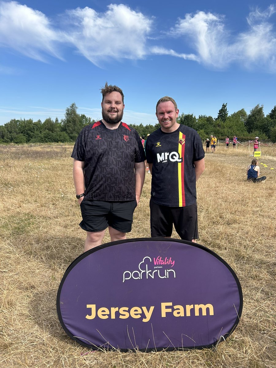 MikeDuffy_31's tweet photo. Always good to meet up with @benaiton23.

Very rarely get to do so outside of Watford games.

Jersey Farm ParkRun done &amp; then a VOTV episode in person done.

Good Saturday all round 🐝 🏃🏻‍♂️ https://t.co/5qQTABYGgX