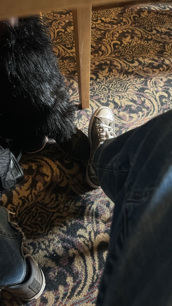 DomT08send's tweet photo. We’re in Wetherspoons, who’s paying? DM me pigs #findom #twink #paypig #spoonspig #wetherspoons #twinkdom #femdom #18 #teen https://t.co/vZpQRYNPqh