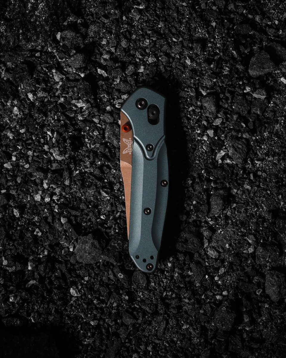 BenchmadeKnives's tweet photo. Meet the 940 Osborne®️ in Taiga Green.

One of Benchmade’s most iconic everyday carry knives returns with Taiga Green aluminum, Burnt Copper accents, and an FDE Battlewash finish over S90V stainless super steel.

Built to move effortlessly between everyday carry and the environments that demand more.

A modern evolution of a knife that’s earned its place for decades. A true legacy.

Shop 940 Osborne®️.

https://t.co/cdIDs3Yc5h