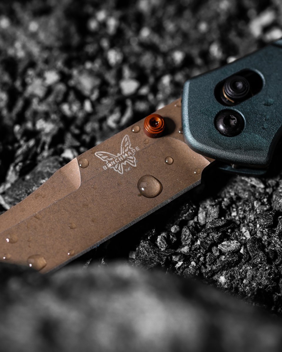 BenchmadeKnives's tweet photo. Meet the 940 Osborne®️ in Taiga Green.

One of Benchmade’s most iconic everyday carry knives returns with Taiga Green aluminum, Burnt Copper accents, and an FDE Battlewash finish over S90V stainless super steel.

Built to move effortlessly between everyday carry and the environments that demand more.

A modern evolution of a knife that’s earned its place for decades. A true legacy.

Shop 940 Osborne®️.

https://t.co/cdIDs3Yc5h
