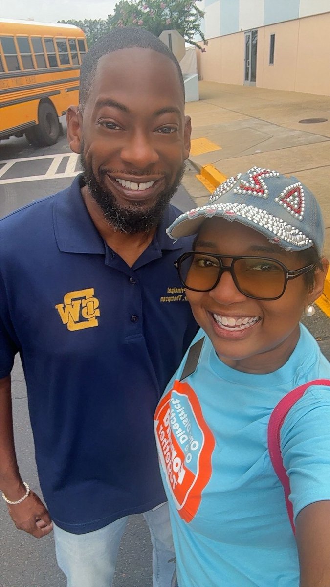 DCSDSecondary2's tweet photo. So proud of our incredible school leaders! Your passion, dedication, and commitment to students inspire excellence every day. #Secondary2 #WorkingOnWinning @DeKalbSchools https://t.co/ujSAtfKaxA