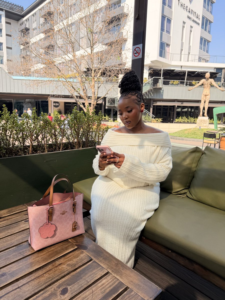 ThatoMoletsane_'s tweet photo. 💗🧸 https://t.co/n17HjajqO7