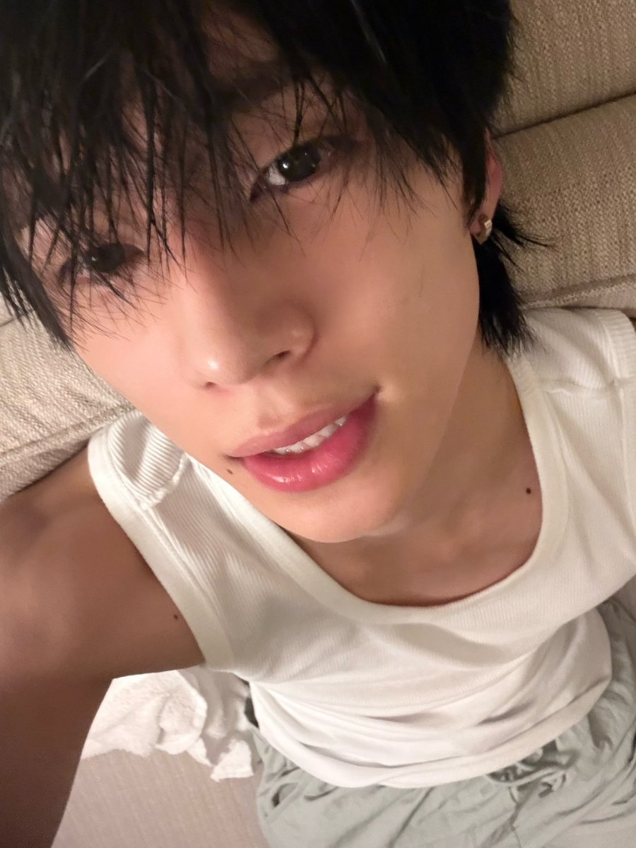 yugeonverse's tweet photo. SOGEON??? https://t.co/QylIqoXdD5