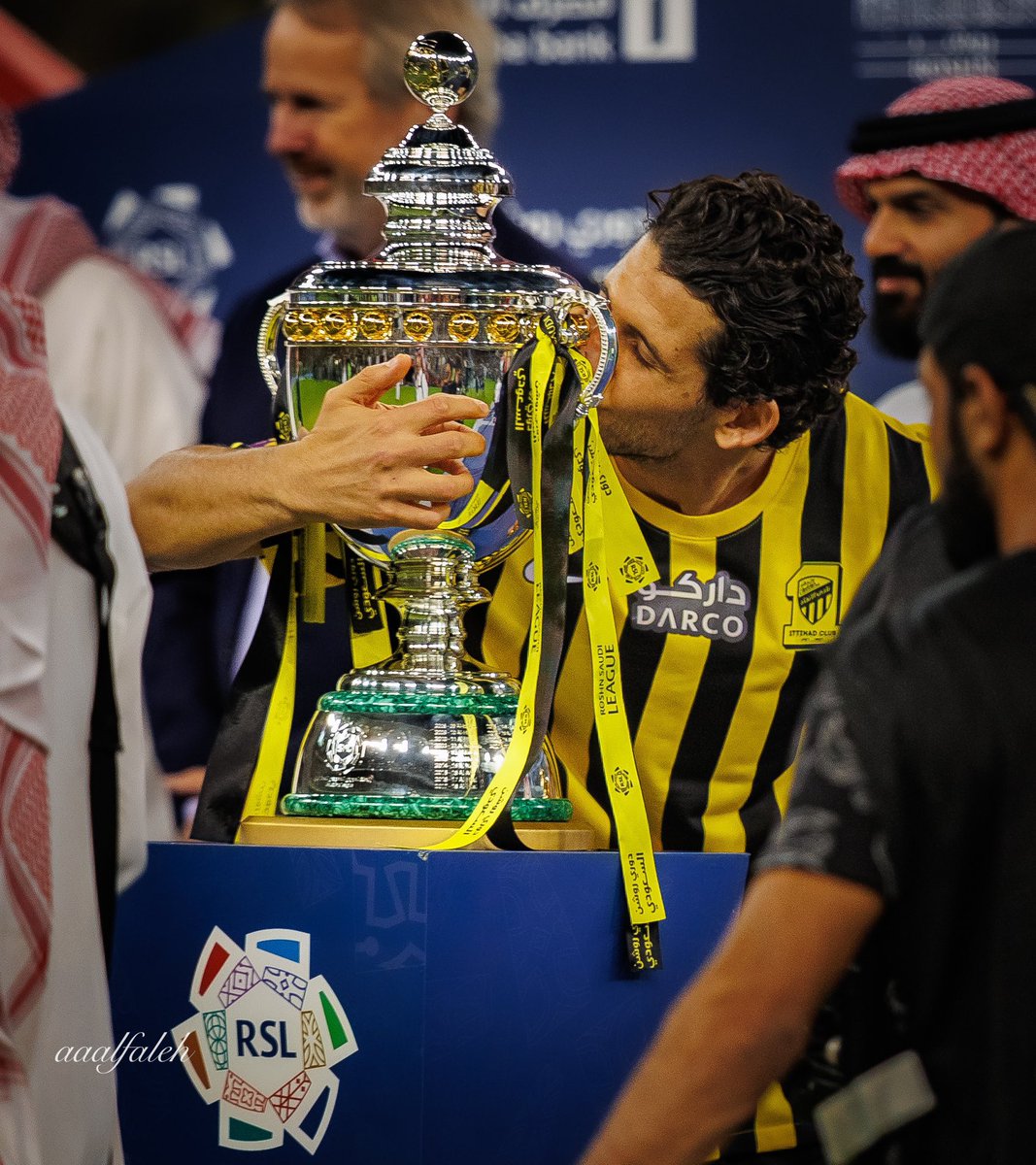 Clevr66's tweet photo. @Hegazi الحاجز 🥲💔
لكتبت أسمك بحروف من ذهب في قائمة أساطير الاتحاد الذين لن ننساهم أبداً 💛💛
#شكرا_حجازي https://t.co/nqloxeHA2W