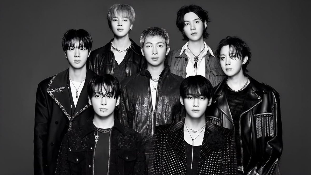 RunBTSArg's tweet photo. Felicidades a BTS por ganar  🏆 Artist of the Year (Daesang) y Ultimate 12 (Bonsang) en los KM Chart Awards 2026! 

#BTS #방탄소년단 #KMChartAwards2026 #ArtistOfTheYear #Daesang #ARMY #Borahae https://t.co/8OwGlu4VRk
