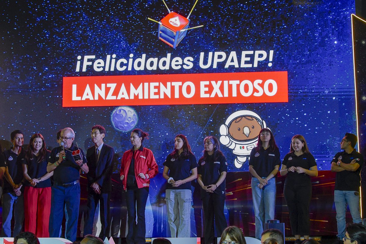 RectorUPAEP's tweet photo. Llevar el nombre de nuestra universidad y de México de vuelta al espacio. Con el despliegue del nanosatélite Gxiba-1, demostramos que la ciencia de frontera y la vocación de servicio van de la mano. Mi mayor reconocimiento a los estudiantes, docentes e investigadores que hicieron realidad este logro. Qué enorme orgullo haber coincidido con su talento en este viaje de grandeza. 🛰️🌌