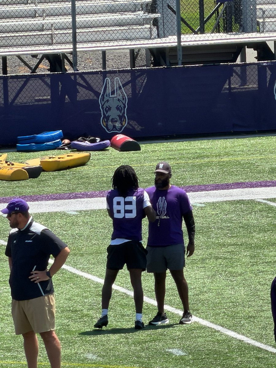 ShaeMichel_'s tweet photo. Feeling grateful for the opportunity to attend the UAlbany camp. Learned a lot, competed hard, and had an awesome experience. Thank you to everyone who made it possible! #UAlbany @CoachMattScott @UACoachPerk @Coach_Tafe1 @Coach_RBitka @CoachOrlovsky https://t.co/F0ZQeVM4T8