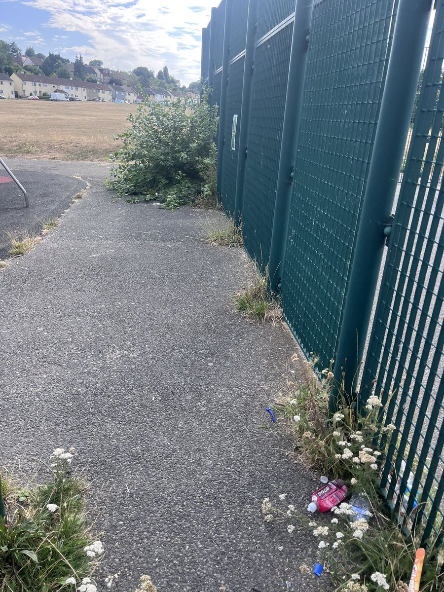 JohnFlood81's tweet photo. @medway_council 11 months ago you raised a report to have the park on Barnfield sorted. Despite Norse being at the field countless times to sort pitches out for football etc they’ve failed to sort the actual parks out! Absolutely shocking that nothing can be nice in Medway!! https://t.co/n9xjgIs0Ef