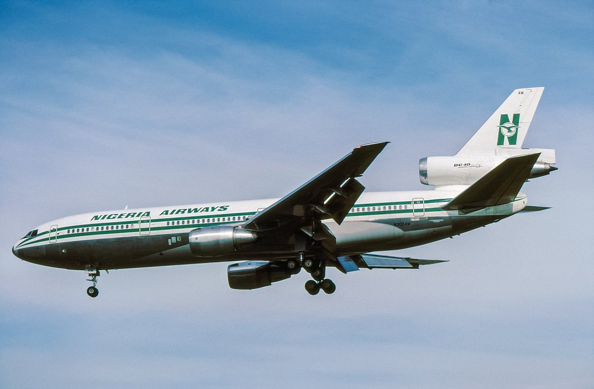 NigeriaAirways's tweet photo. 37 years ago #OTD July 25 1989: The last McDonnell Douglas DC-10 ever built was delivered to Nigeria Airways. #NigeriaAirways #Skypower #AvGeek #DC10
#aviation https://t.co/Ot3qyqZ1Zd https://t.co/Vsji8kiajk