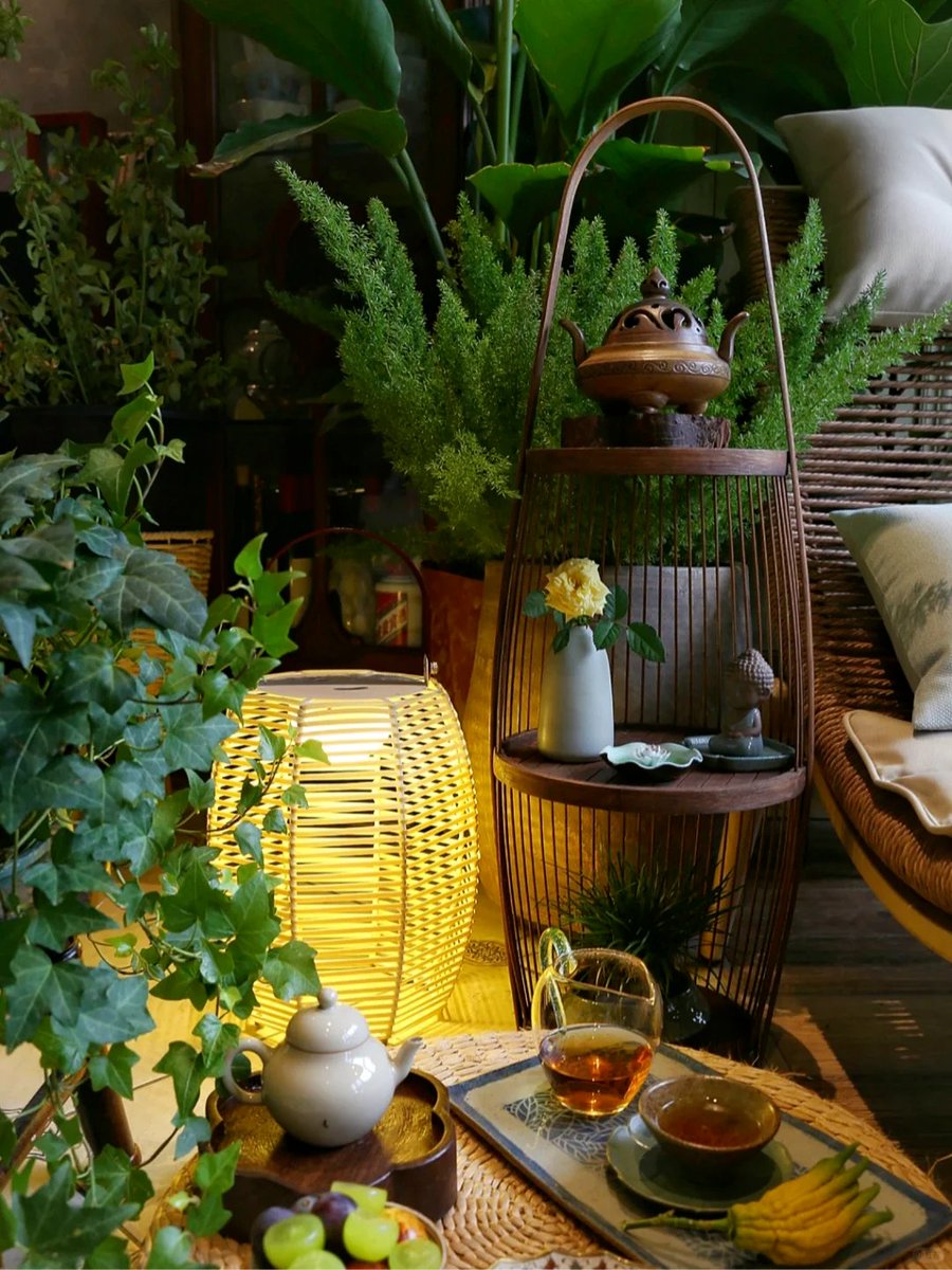 qoskdocl's tweet photo. My tiny balcony now has a little herb garden and makes my morning coffee break way cozier this year—small changes, big joy ， https://t.co/gEZPe99u6v