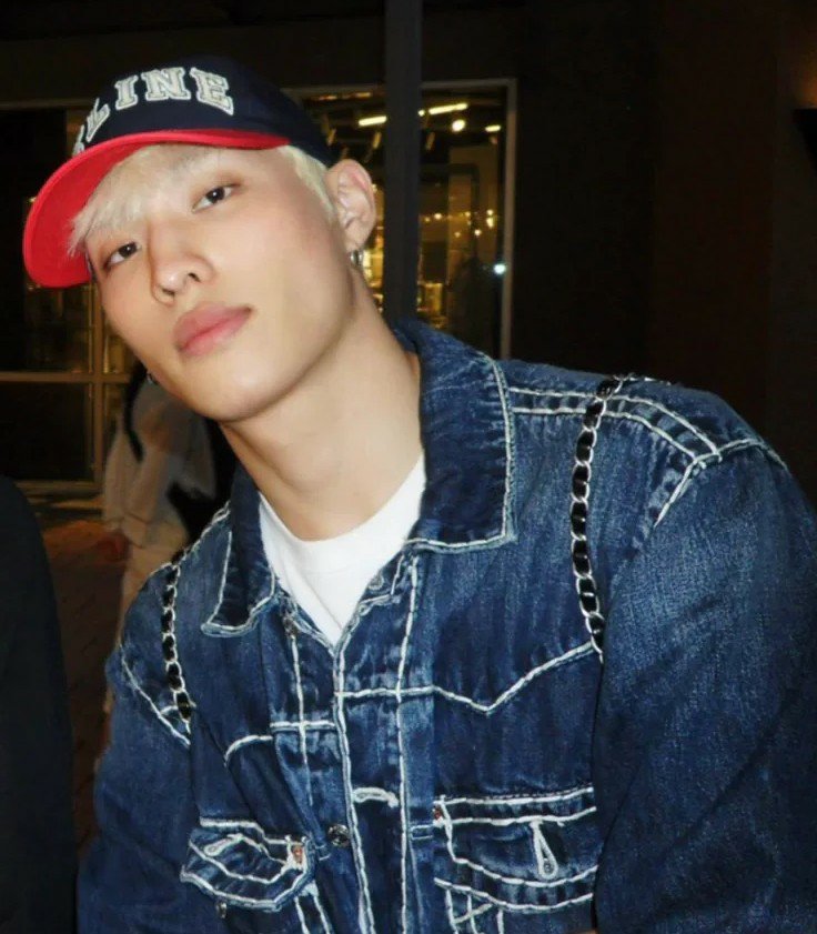 villageyoon's tweet photo. this genre of yoon keeho https://t.co/Po9pxaYMSb