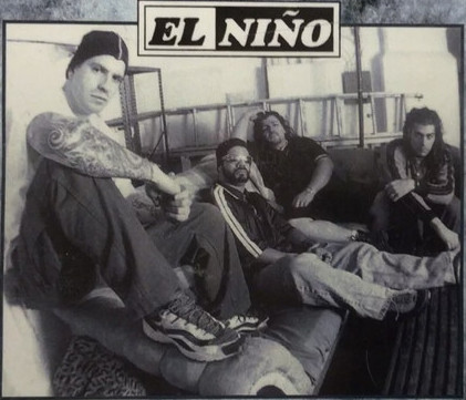 tilapiokkkkk's tweet photo. 🇺🇸🇵🇪🇧🇷 | Esses são os membros do El Niño (pré-ill Niño) (1998) 

da esquerda a direita : Jorge Rosado (Merauder), Daniel Gomez, Dave Chavarri e Christian Machado (baixista na época) https://t.co/6h89UKtuTP