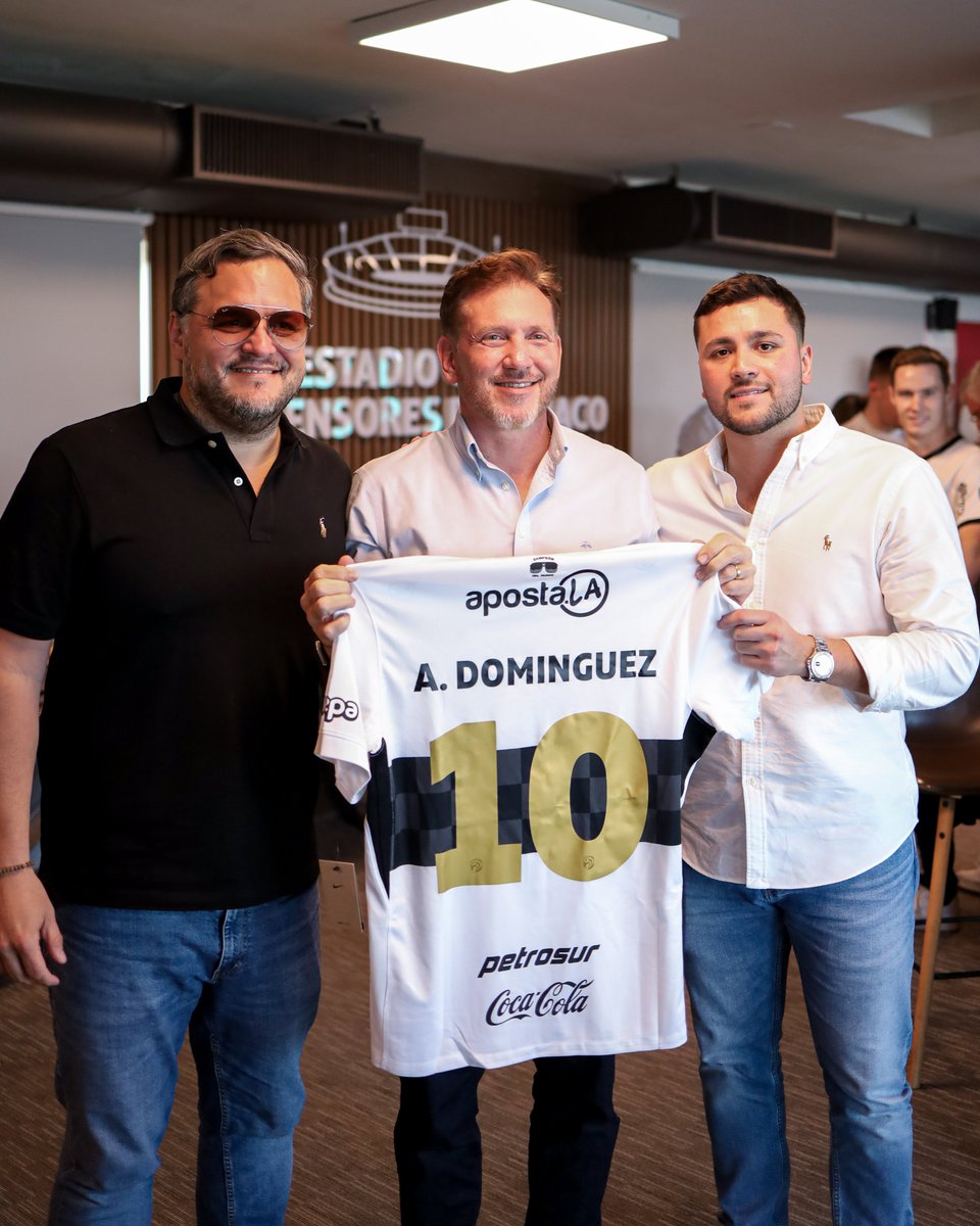 agdws's tweet photo. ¡Felices 124 años, @elClubOlimpia!

Mis felicitaciones a su Presidente @cotonogues, a su plantel de jugadores, al cuerpo técnico, a los hinchas y a toda la gran familia olimpista. Muchas gracias por el cariño de siempre y el recuerdo eterno a mi papá.

¡Estoy feliz de ver el crecimiento del club, con grandes desafíos en el horizonte y con un nuevo estadio que en 2030 será sede del primer Mundial en Paraguay!