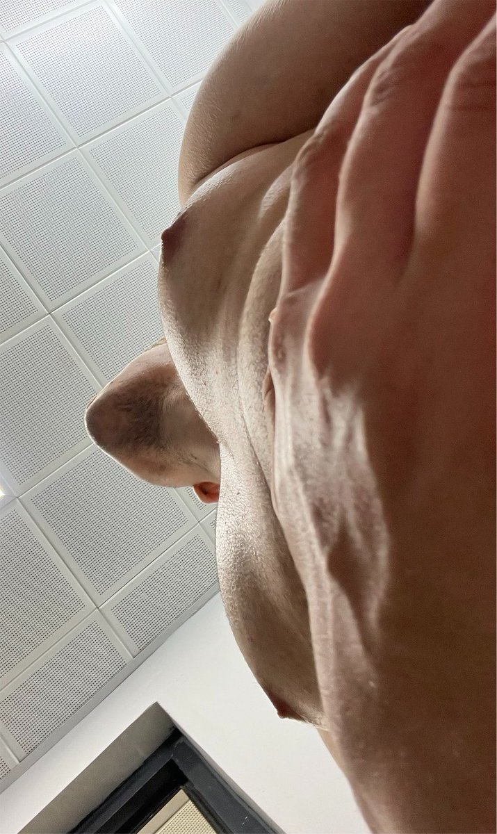 chaseemrabbits's tweet photo. Tits reveal https://t.co/nLQHB3WLXu
