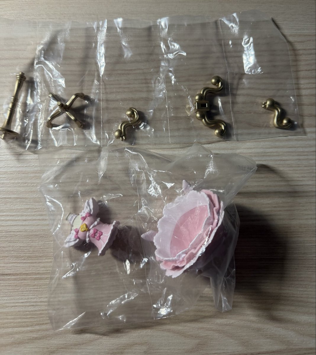 dongle2S2's tweet photo. 아이카츠 아이엠스타 오로라키스 토르소 가챠

아이카츠 미개봉 오로라키스 토르소 판매합니다
‼️악세서리 있는 버전XXX
운미포 0.9로 판매합니다!

디엠말고 카톡으로 와주세요!
https://t.co/etXDZfBx4L

아이엠스타 아이카츠 라임 이치고 토르소 오로라키스 오로라키스코디 #아이카츠장터 https://t.co/d4Ac5OmKOO
