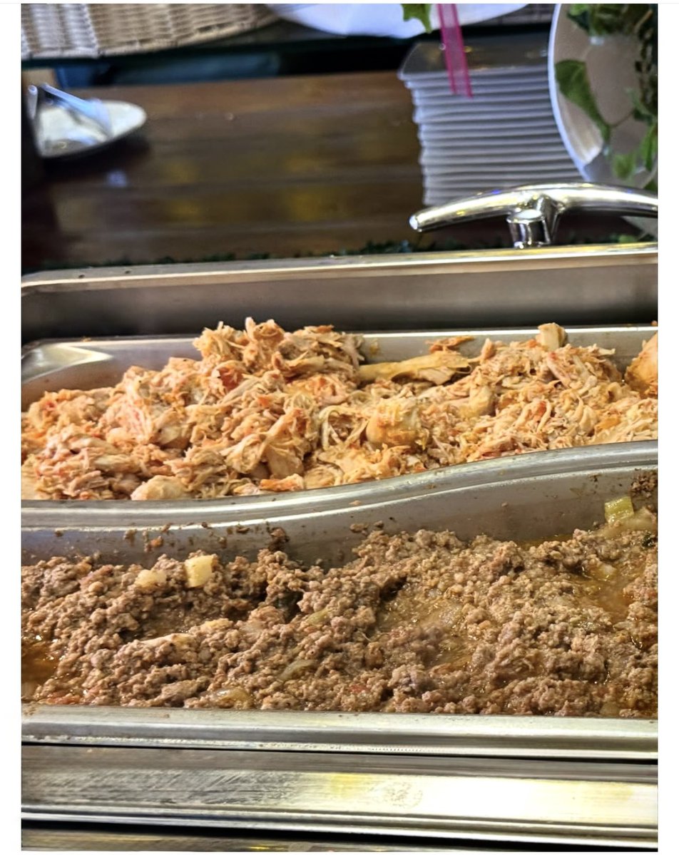 210NancyMorales's tweet photo. #lunch  #tacos  #enchiladas  #mexicanfood  #buffet

💭

Tacos, Enchiladas, Gorditas, Pan Dulce 
MEXICAN  FOOD
…………. WEEK  DAY  LUNCH  BUFFET 
$ 13.99   at  Mi Familia Rim  @mifamiliarim 
 
🍽️

ENTREES
. . . .  Grilled Chicken
. . . .  Enchiladas 
. . . .  Crispy Tacos beef or chicken
. . . .  Gorditas Beef or Chicken
. . . .  Pork Tips in Green Chili Sauce
SIDES
. . . .  Rice
. . . .  Beans refried
. . . .  Beans whole
. . . .  Fideo
. . . .  Chicarones Pork Skins in Sauce 
DESSERTS
. . . .  Various Mexican Pastries 

💭