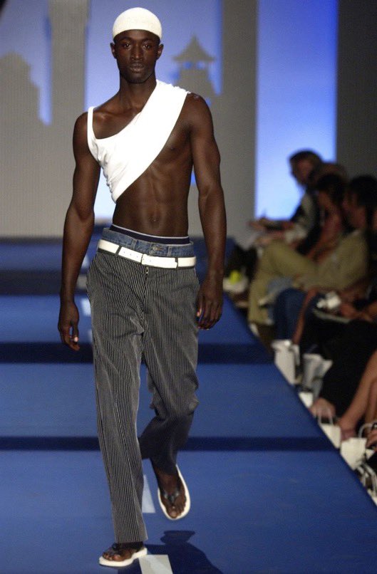 bauvkin's tweet photo. Miguel Adrover Menswear Spring 2003 https://t.co/Jd355OpQvK