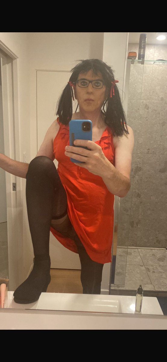 CallumHollk2's tweet photo. Useless limp dick sissy craves exposure https://t.co/9GP8zqz2JE