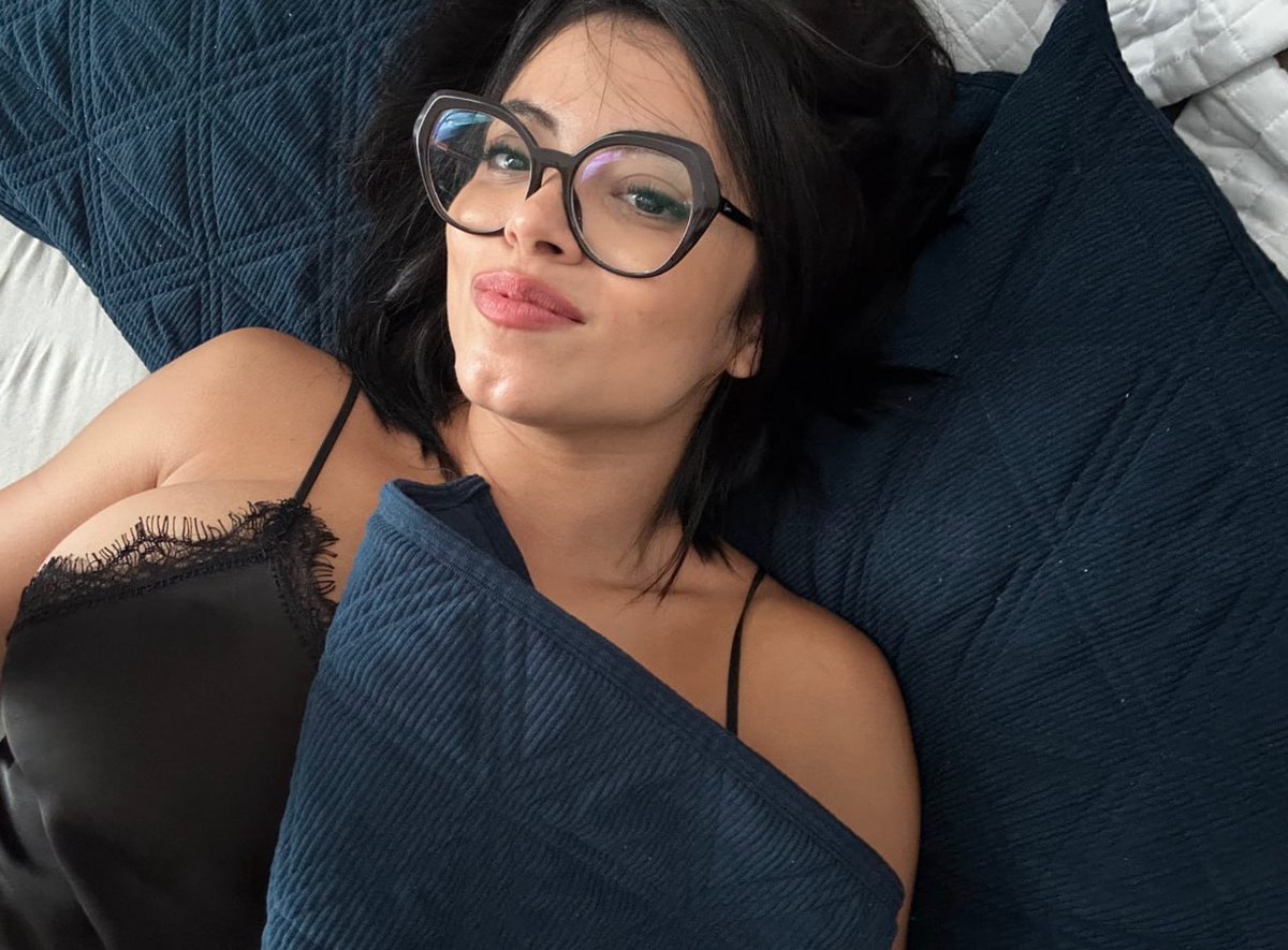 andishasivari's tweet photo. Unlock my exclusive videos for absolutely $0 📸👇
https://t.co/dSMaV753lw
https://t.co/dSMaV753lw
https://t.co/dSMaV753lw https://t.co/azDehV0Hj2