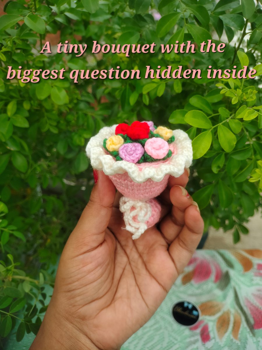 BlueDreamz18's tweet photo. Skip ordinary proposals, creat a moment they'll never forget.

Our mini chrochet proposal bouquet comes with a hidden ring box, making your proposal even more magical 💍💐

🌷 Handmade forever flowers
💍 Secret ring box inside

Order via Instagram : 👇🏻
https://t.co/DCqWDlA3xK https://t.co/jAOUd2Hb03