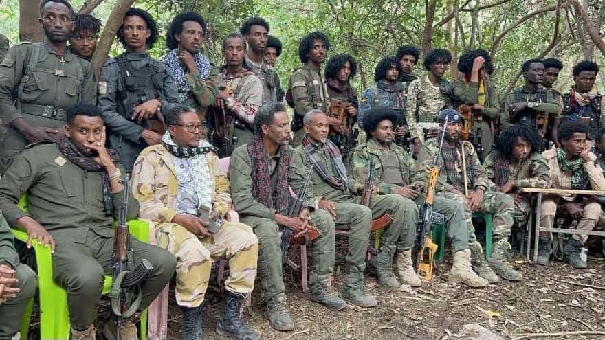 Geteriew1's tweet photo. ሐምሌ 18 ቀን 2018 ዓ.ም

🔥የአማራ ፋኖ ብሔራዊ ንቅናቄ ጎንደር ጠቅላይ ግዛት በላይ ዘለቀ ዕዝ የአመራር ምደባ አድርጓል። 
💚💚💚💛💛💛❤❤❤እንኳን ደስ አለዎ💪
"ለመላው አርበኞቼ መልካም የሰራ ዘመን "🔥 https://t.co/YUhvOkEb2E
