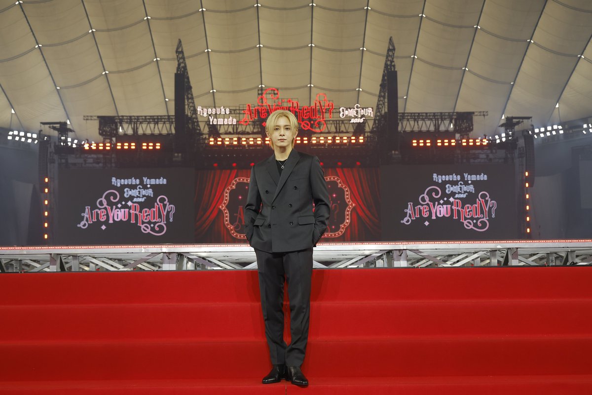 oricon's tweet photo. 山田涼介、前人未到のソロドームで思わず涙も
東京ドーム公演前取材には異例の登場で照れ笑い💦
https://t.co/vPkZh7qzI1

アイドルとしての美学「99点でいたい」✨️
唯一無二への強い意志見せる【参加ジュニア一覧】
https://t.co/zlUGcQDP0j

#AreYouRedY https://t.co/FUxwnSVHDh