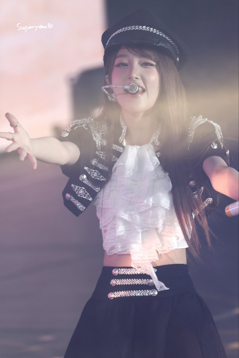 superyenaaaa's tweet photo. @Sesanga_ssauza: 내가 찾아다닐 거라고 했잖아 https://t.co/iae4CWomG4