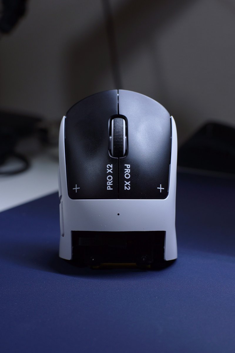ko_8753's tweet photo. Logicool G PRO X2 ''F'' SUPERSTRIKE
・fingertip shape 
・49g
・side buttons available https://t.co/4C4D7kowyf