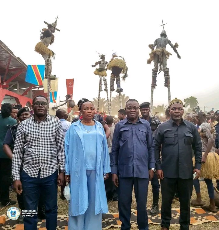 MananasiKit's tweet photo. Kwilu : Le Président de l’Assemblée provinciale, Me Claude Kumpel, au cœur de la célébration culturelle à Gungu

Le festival national de Gungu continue de battre son plein dans le territoire qui porte son nom. https://t.co/APqdBCYOKe