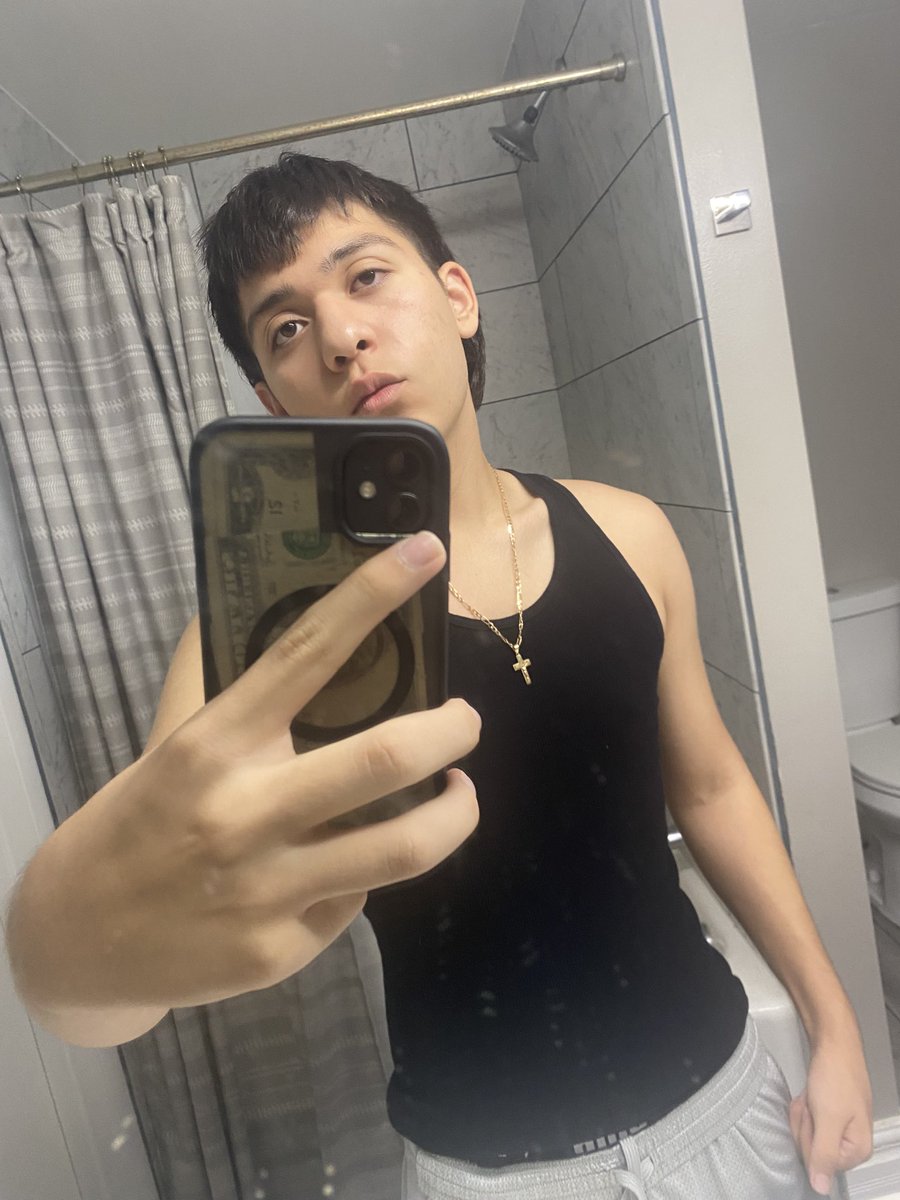 LiamMash808's tweet photo. Screw it face reveal dont flame me #fresno #559fresno #fresnobaby #fresnoLocal #swinger #fresnomeetup #fresnolink #559area #horny #facetime #snap #link #freak https://t.co/ug8UqPnVvK
