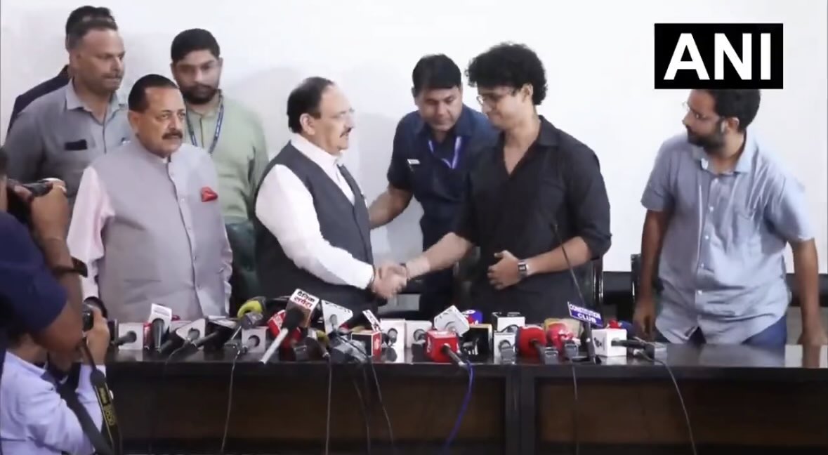 indhavaainko's tweet photo. The former President of the world’s largest political party sharing a stage with a Gen Z protester in a joint press conference says a lot about Indian democracy.

You may agree or disagree with the protesters. You may support or oppose the government. But the fact that a young citizen can force the highest levels of the ruling establishment to engage publicly is democracy doing exactly what it is meant to do.

This isn’t a sign of a weak government. It’s a sign of a confident democracy, one where voices are heard, engagement happens, and institutions respond.