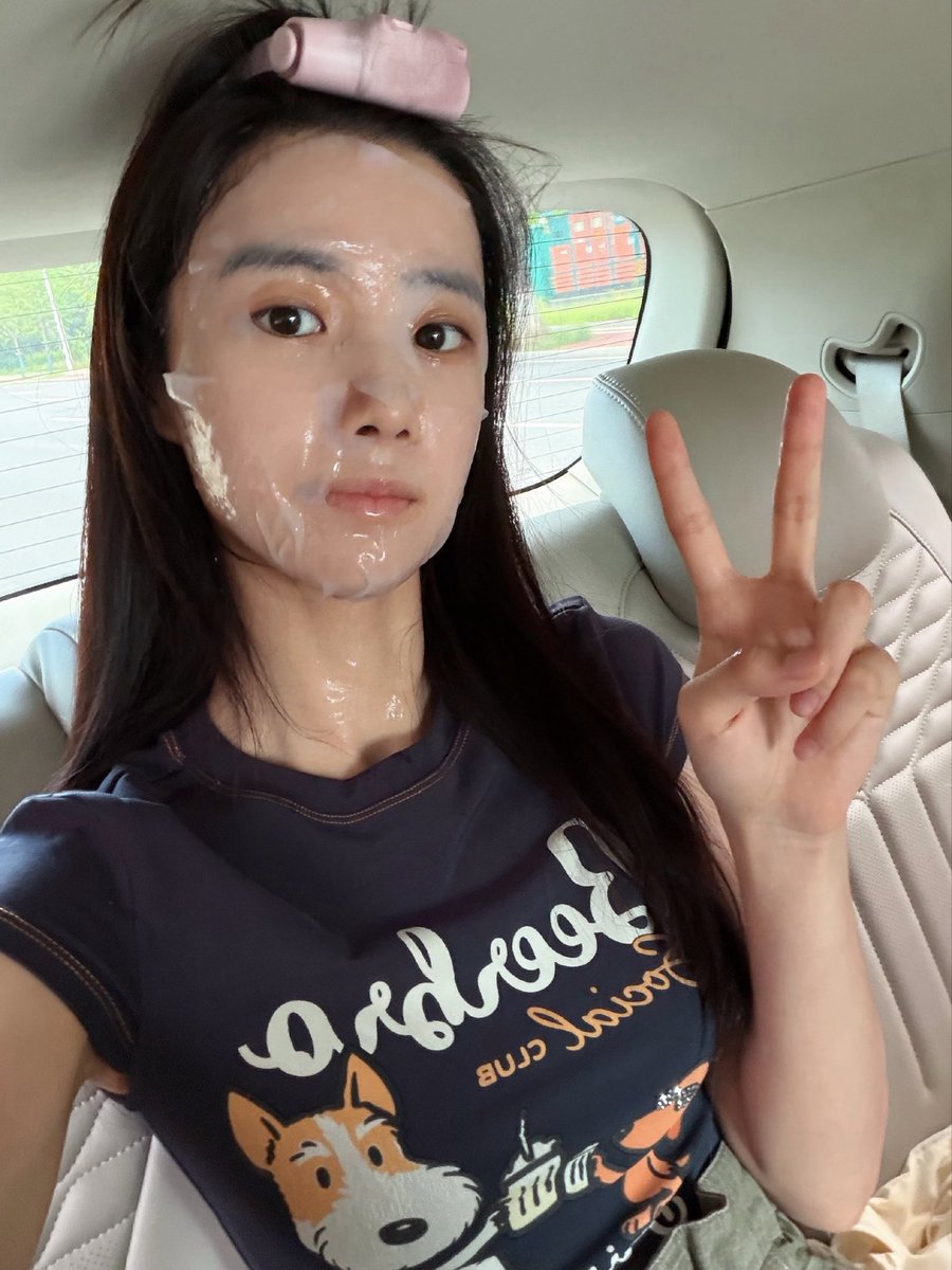 pjxdali's tweet photo. girlfriend’s weibo updateeee 😍😍😍 https://t.co/63pIBQfguI