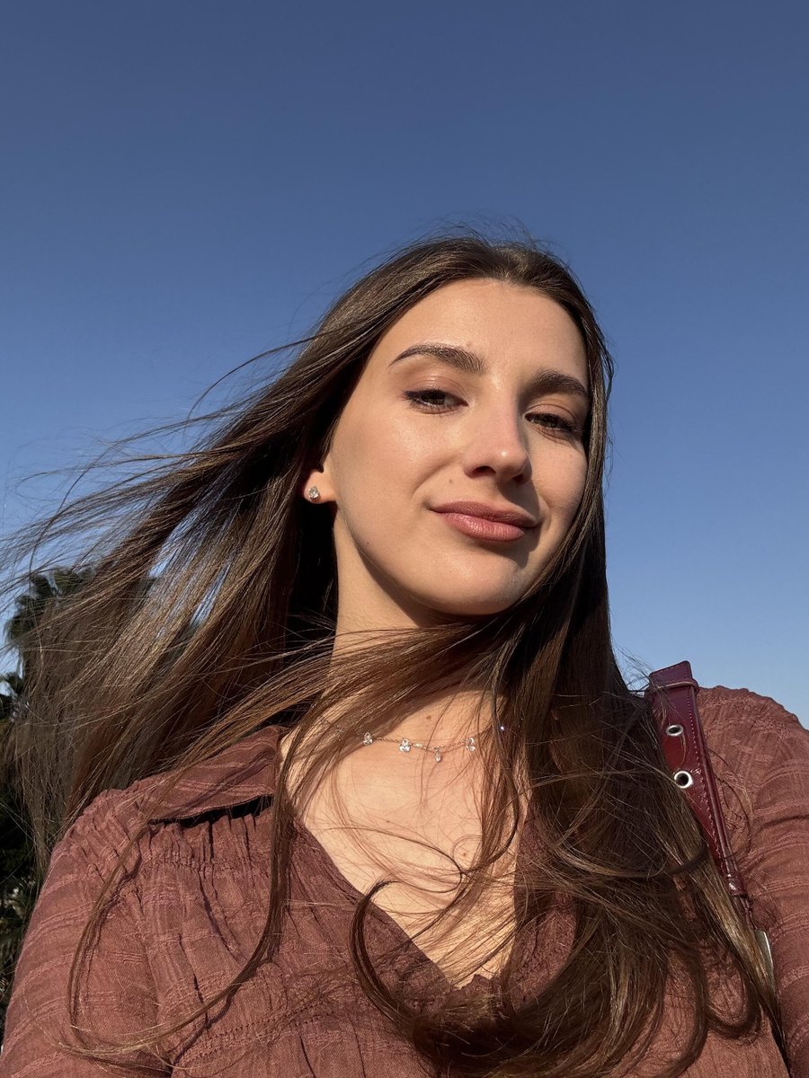 Ethereaimist's tweet photo. Such lovely weather you should head out for a stroll to unwind don’t stay cooped up indoors alone https://t.co/QYusd4ryR3