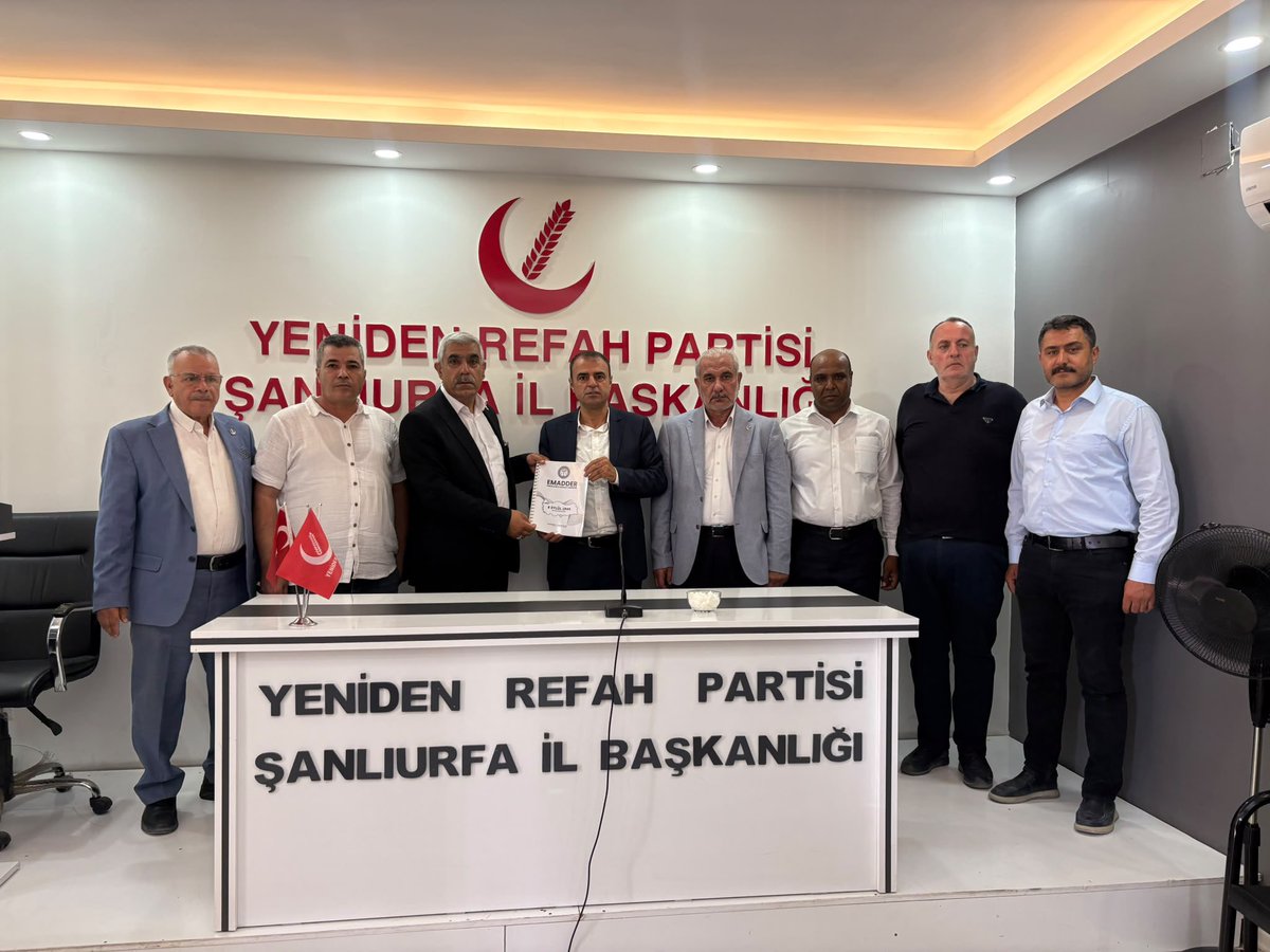 rprefah's tweet photo. Emeklilikte Adalet Derneği (EmadDerneği) İl başkanlığımızda  il başkanımız , il başkan yardımcılarımız, mağduriyetler kuruluyla bir araya geldiler. 
Nazik ziyaretleri için teşekkür ederiz . 
@erbakanfatih 
@ahmetyetimoglu_ 
@EmadDernegi https://t.co/KFeArZi9Zg