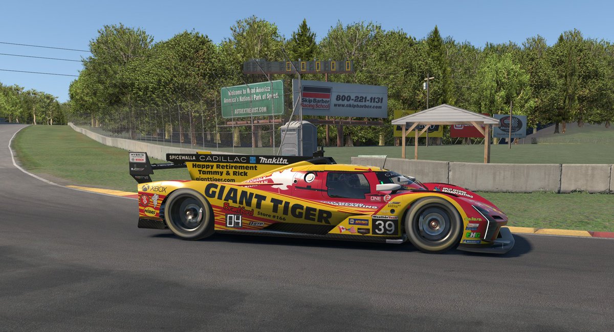 RacingSpectrum tweet picture