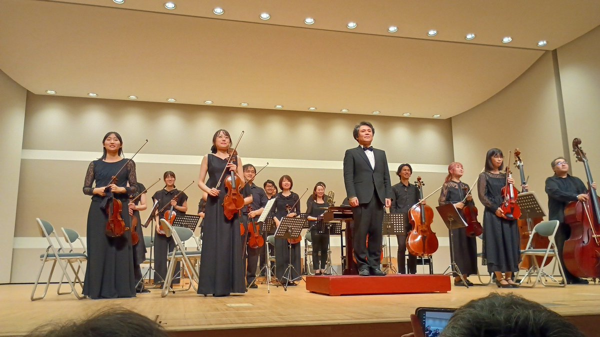 Ogham_Stichgeh's tweet photo. #NJBP
行ってきました
あっという間の2時間…
伸びるような旋律、踊るような奏者の動き、全身で浴びるようなセガ音楽体験!
不満?もっと聞きたかったと言うことだけかな!
(そうか、ベアナックルは90年代だから無いか💦) https://t.co/N8sZ99vWle