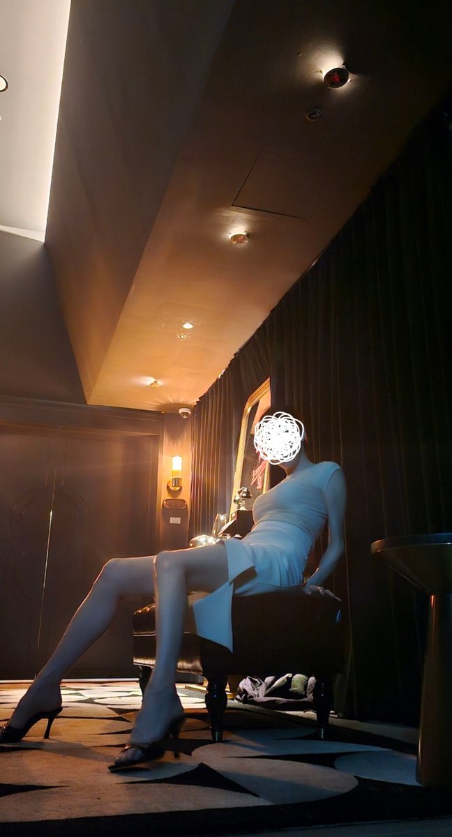 bite0728's tweet photo. 메이의 마담룩을 조아합니다

#부커만남 #슬랜더 #마담룩 https://t.co/53VEo1d2G9