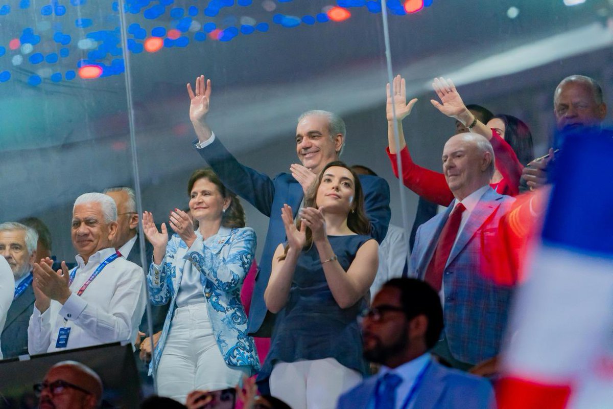 CarlosValdezRD's tweet photo. La República Dominicana volvió a demostrar que está lista para recibir al mundo con orgullo. 🇩🇴

La inauguración de los XXV Juegos Centroamericanos y del Caribe Santo Domingo 2026 fue una muestra de organización, talento y grandeza. Felicidades al presidente @luisabinader, al ministro de Deportes, @kelvincruzrd, al Comité Organizador y a todos los que hicieron posible este gran evento.

¡Que comiencen los juegos! 🏅