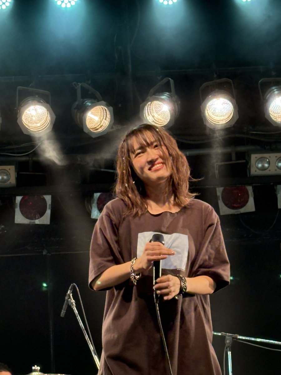 kkko_w5's tweet photo. 写真下手すぎだけど記念に
#Junna
#Junna_ハローグッバイツアー https://t.co/8EgFqTrRG8