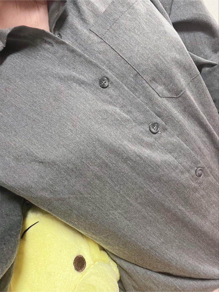 uer25f's tweet photo. ブラつけてるか、つけてないかわかる？ https://t.co/JkXcZ6kJWb