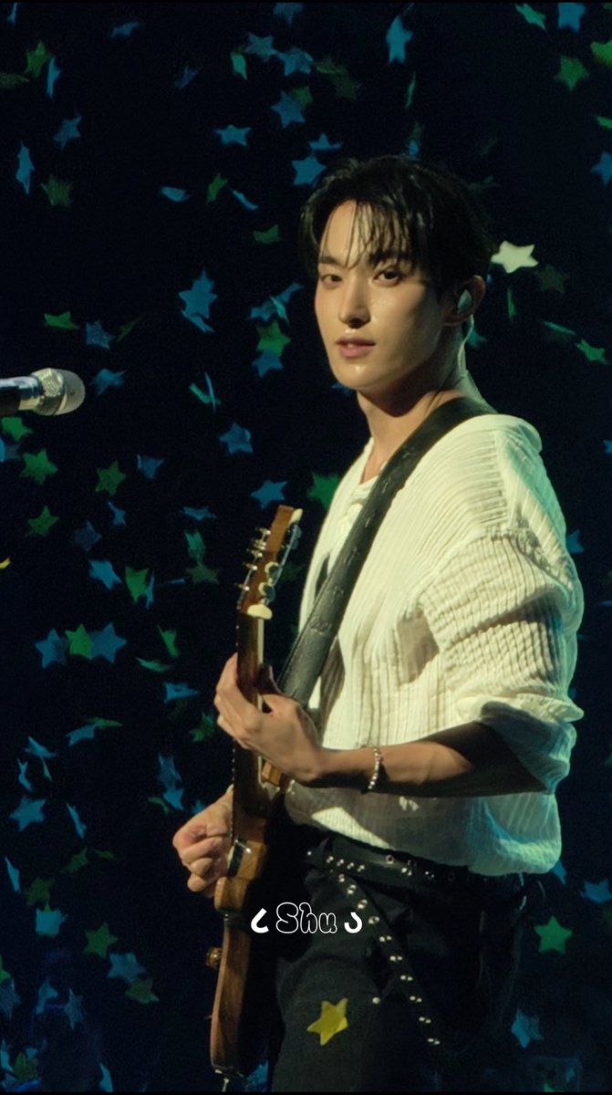 dkshushu's tweet photo. 260725 DxS ［SERENADE ］in KAOHSIUNG 소야곡 가오슝 DAY2

You’re my ROCKSTAR 🎸 

非常非常非常喜歡李碩珉唷💫
會一直因為你而幸福著的���

明天見💙🍀

#DxS #도겸X승관
#소야곡 #SERENADE
#ON_STAGE_KAOHSIUNG 
#도겸 #DK #DOKYEOM #李碩珉 #세븐틴 https://t.co/vJrRYsYTQZ