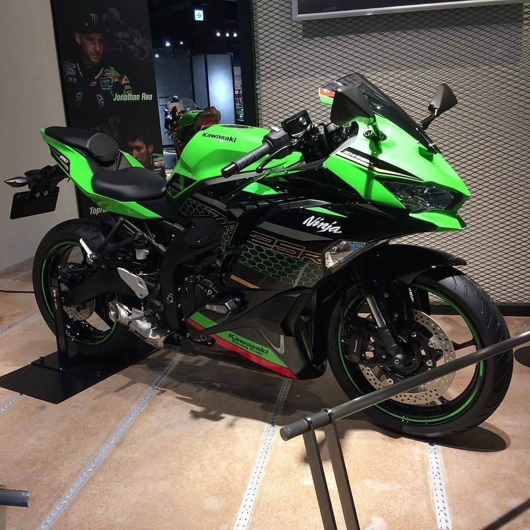 MoreMotorcycles's tweet photo. #Kawasaki Ninja ZX-25R

📷
IG: zx_25r https://t.co/QfZNU0w2d9