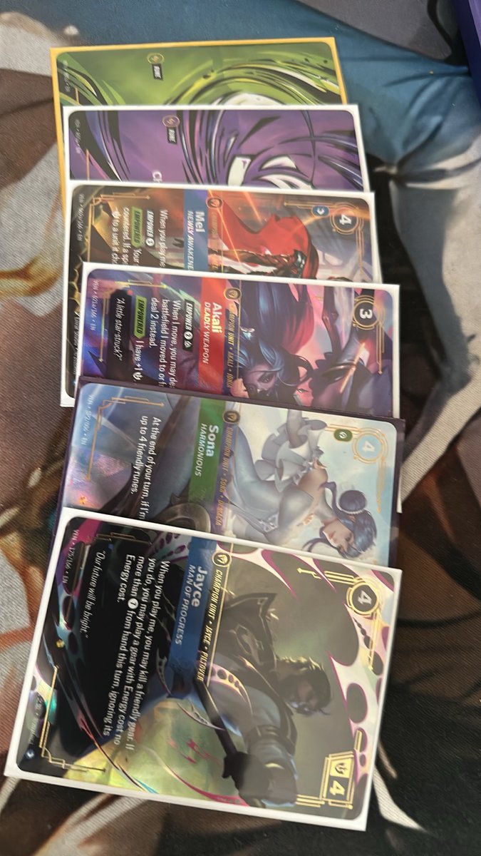 kgamingtcgx's tweet photo. Yesterday was a banger pre rift, went to 3 of them.
Got to play
Zed Pzed
Ren Rren
Shen Oambessa
Bought extra pre rift kits too. Hoping to get more crazy pulls
#prerift
#riftbound
#vendetta https://t.co/IKFSG43C7g