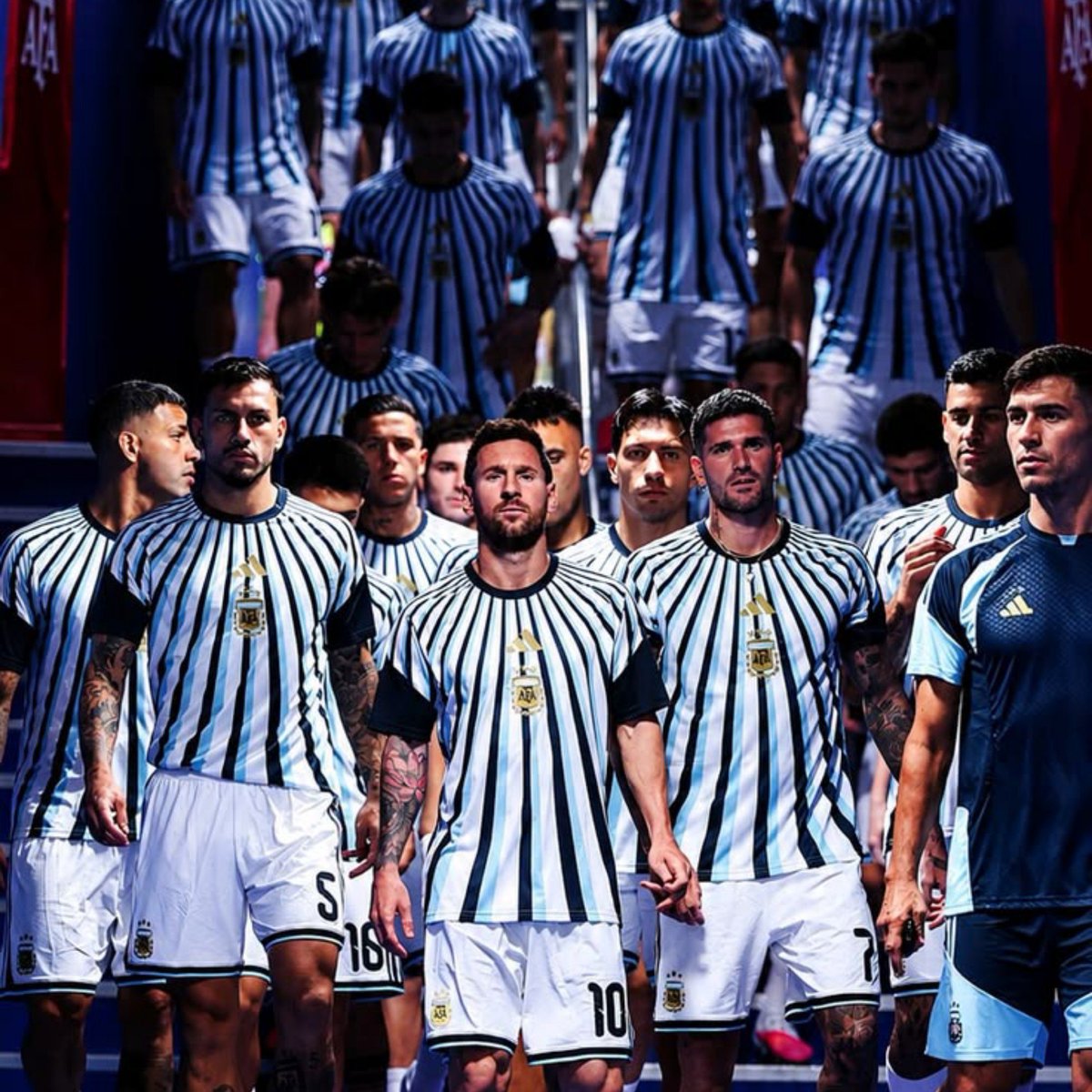 coti 🇦🇷🇸🇪 📌MIREN EL HILO tweet media